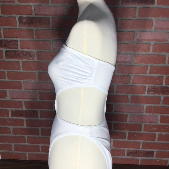 Norma Kamali Side Cut Out Bishop One Piece - Picture 3 of 6